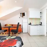 Milic - With Sea View 4 شقة