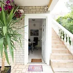 Milic - With Sea View 4 شقة