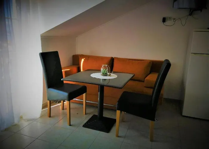 Milic - With Sea View 4 Apartman Gornji Karin