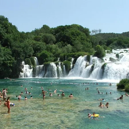 Milic - With Sea View 4 * Gornji Karin