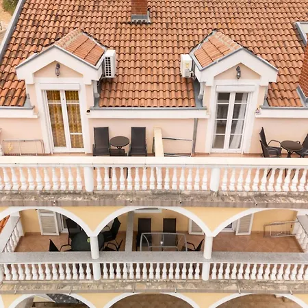 Apartamento Milic - With Sea View 4 *