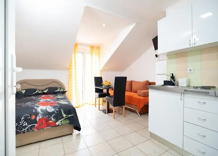 Milic - With Sea View 4 *